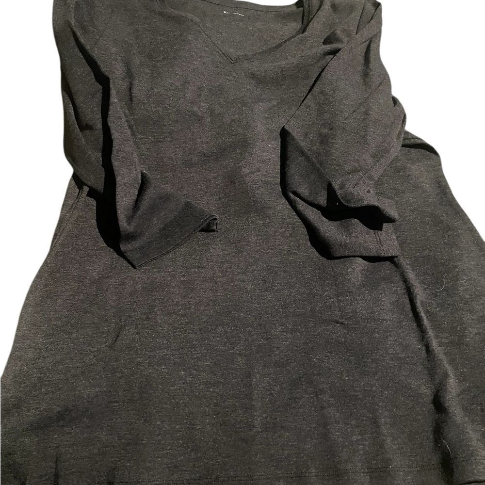 Kim Rogers size large Black 3/4 Sleeve Top never worn see pics